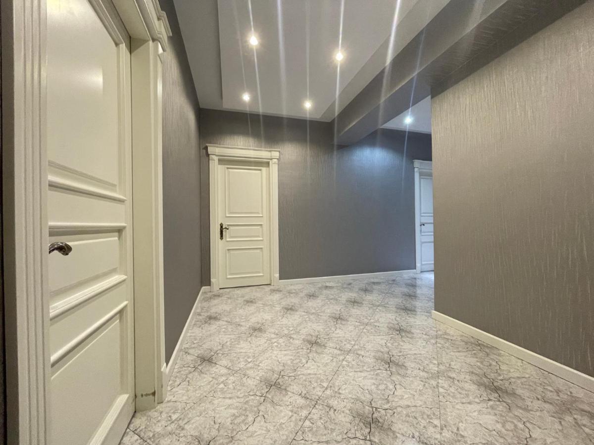 Lux Apartment บากู ภายนอก รูปภาพ
